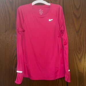 Long sleeve athletic top